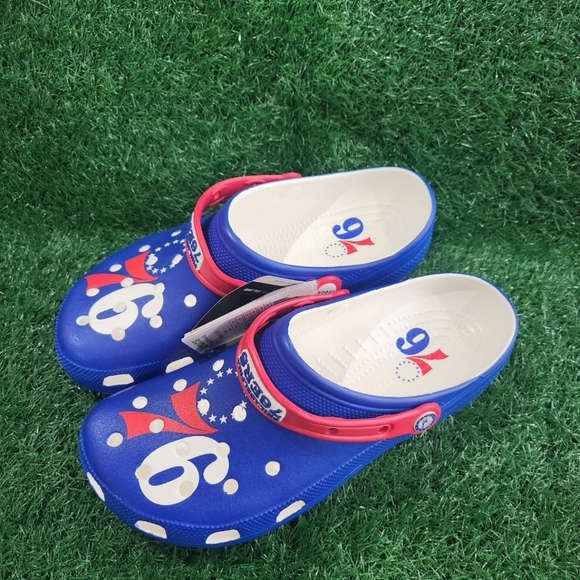 Crocs NBA Philadelphia 76ers Classic Clogs Mens 208901-100 - Picture 2 of 4